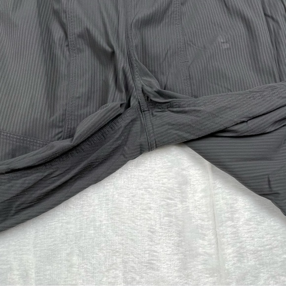 Lululemon Studio Crop Pants 12 - Picture 6 of 7